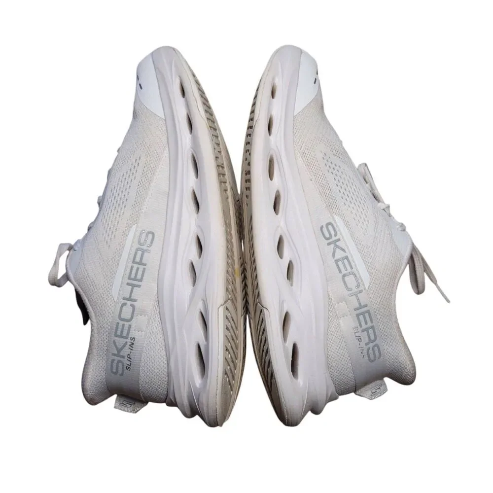SKECHERS Max Cushioning Glide Step Caledonia Hands Free Slip-Ins